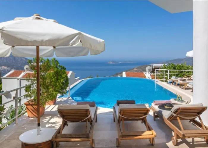 Villa Toros, 5 Rooms,10 Persons, Sea Views And Private Pool *